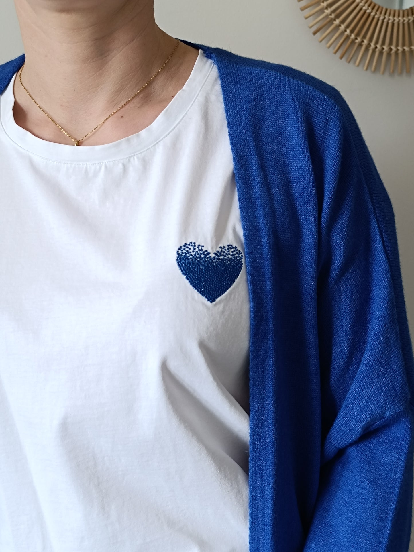 Tee-shirt coeur bleu