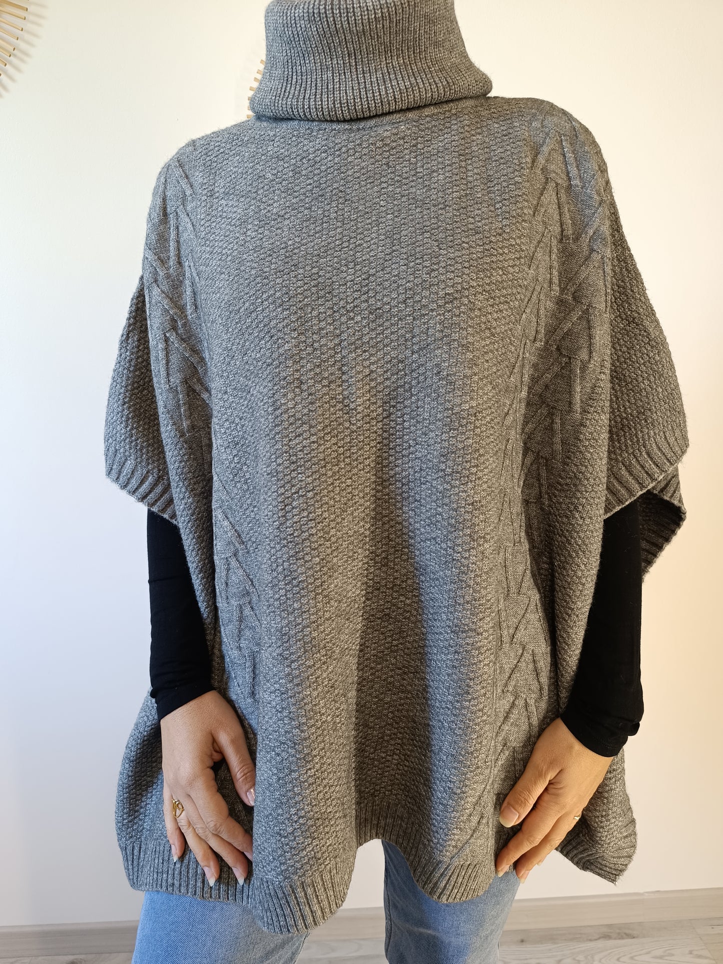 Poncho Lysandre gris foncé