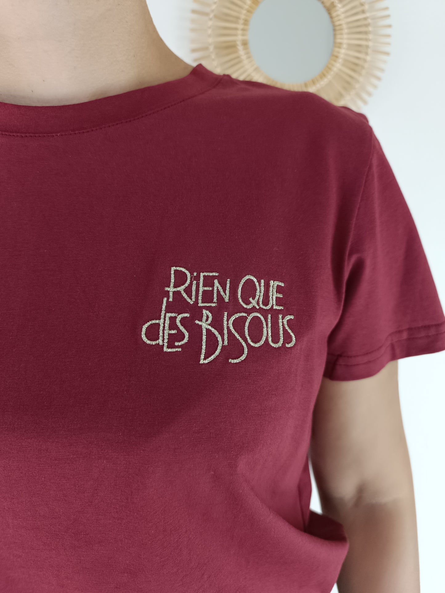 Tee-shirt "Bisous" bordeaux