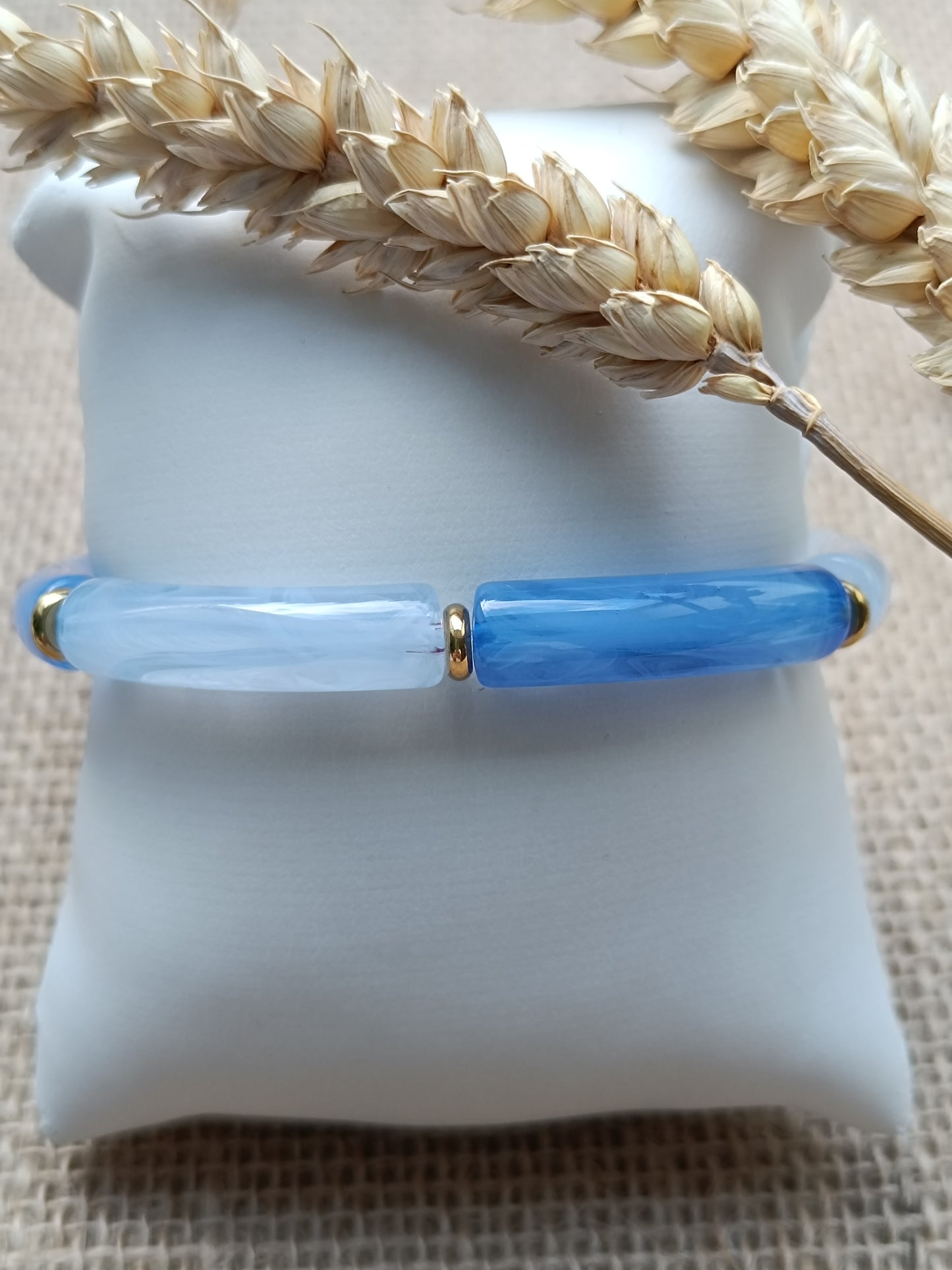 Bracelet élastique résine bleu clair
