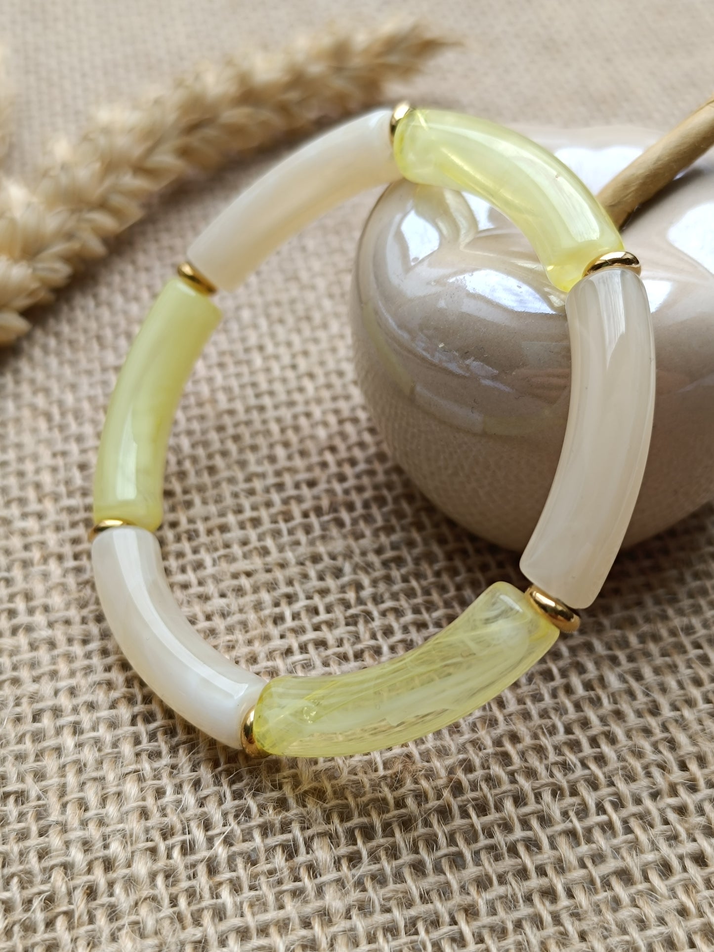 Bracelet élastique résine jaune