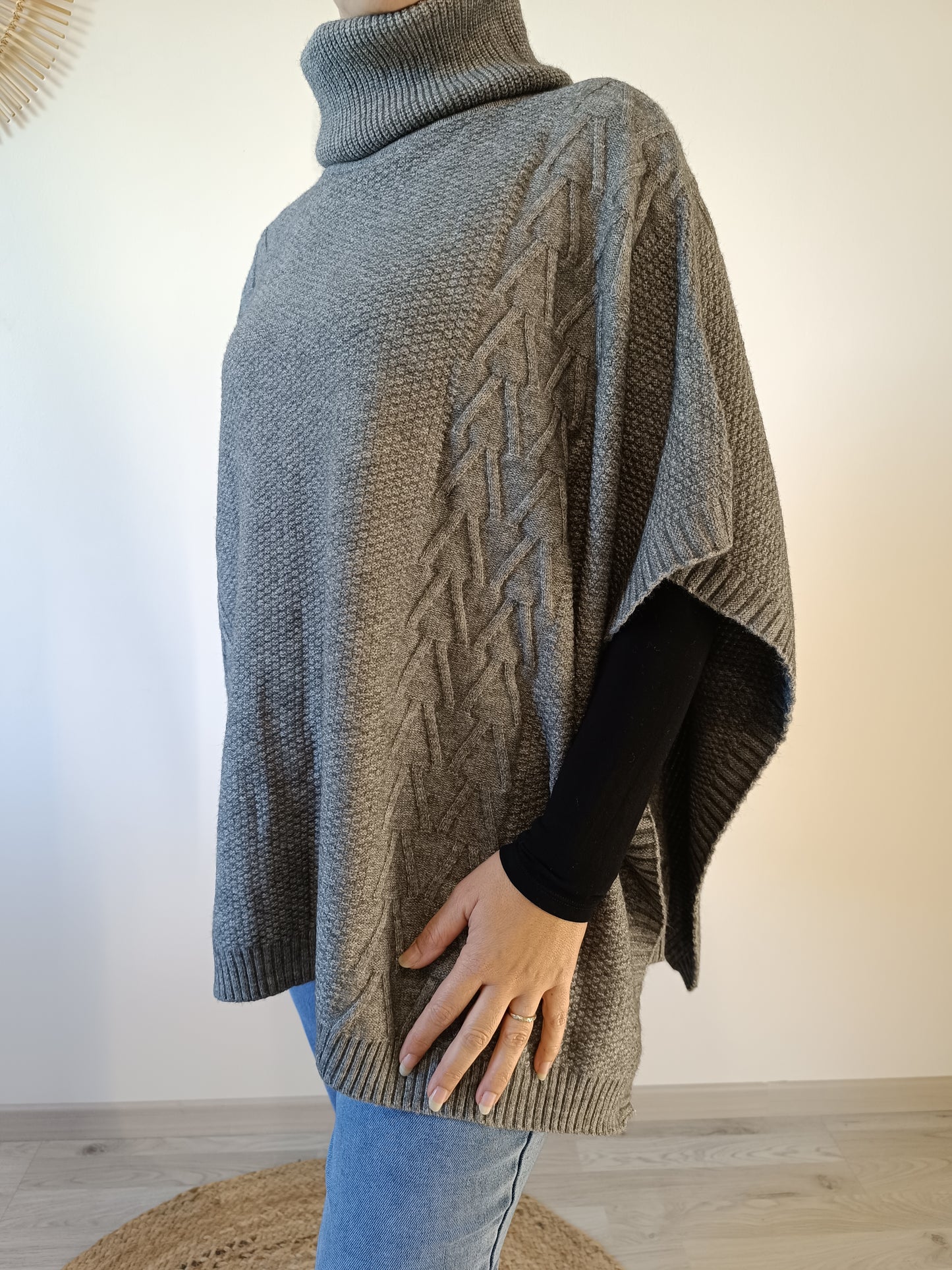 Poncho Lysandre gris foncé