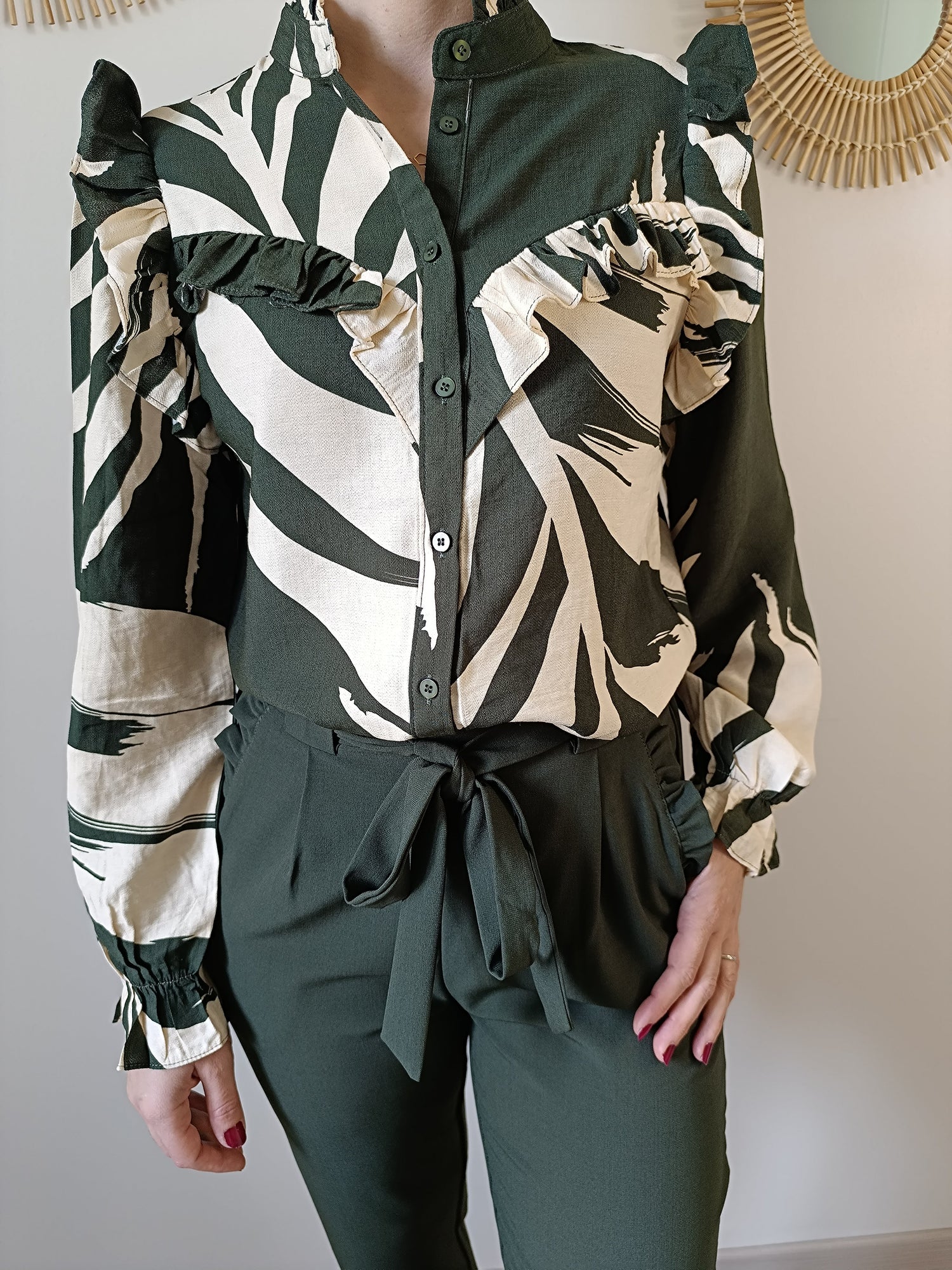 Tops, Blouses & Chemises