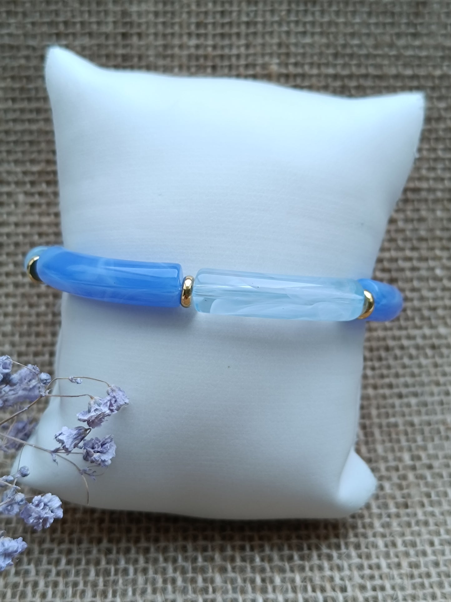 Bracelet élastique résine bleu clair