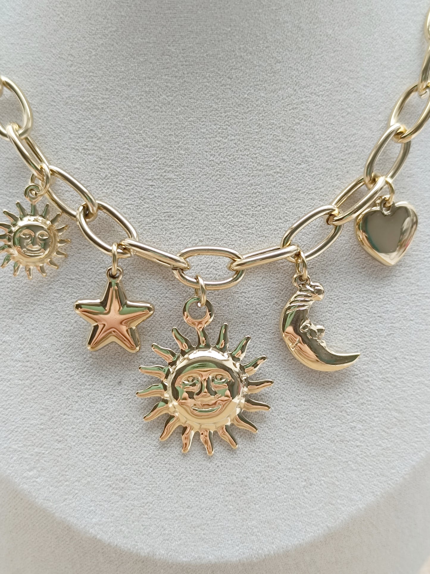 Collier Alex